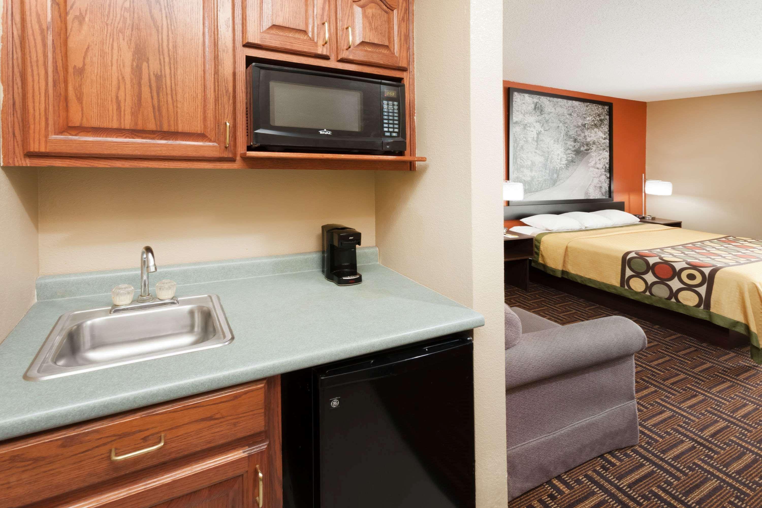 Super 8 By Wyndham Rochester Exterior foto