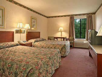 Super 8 By Wyndham Rochester Exterior foto